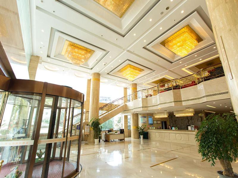 Vienna International Hotel Zhangjiajie Tianmen Mountain Exterior photo
